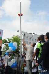 Srimanthudu Movie Team at HBC Chak De India Ride